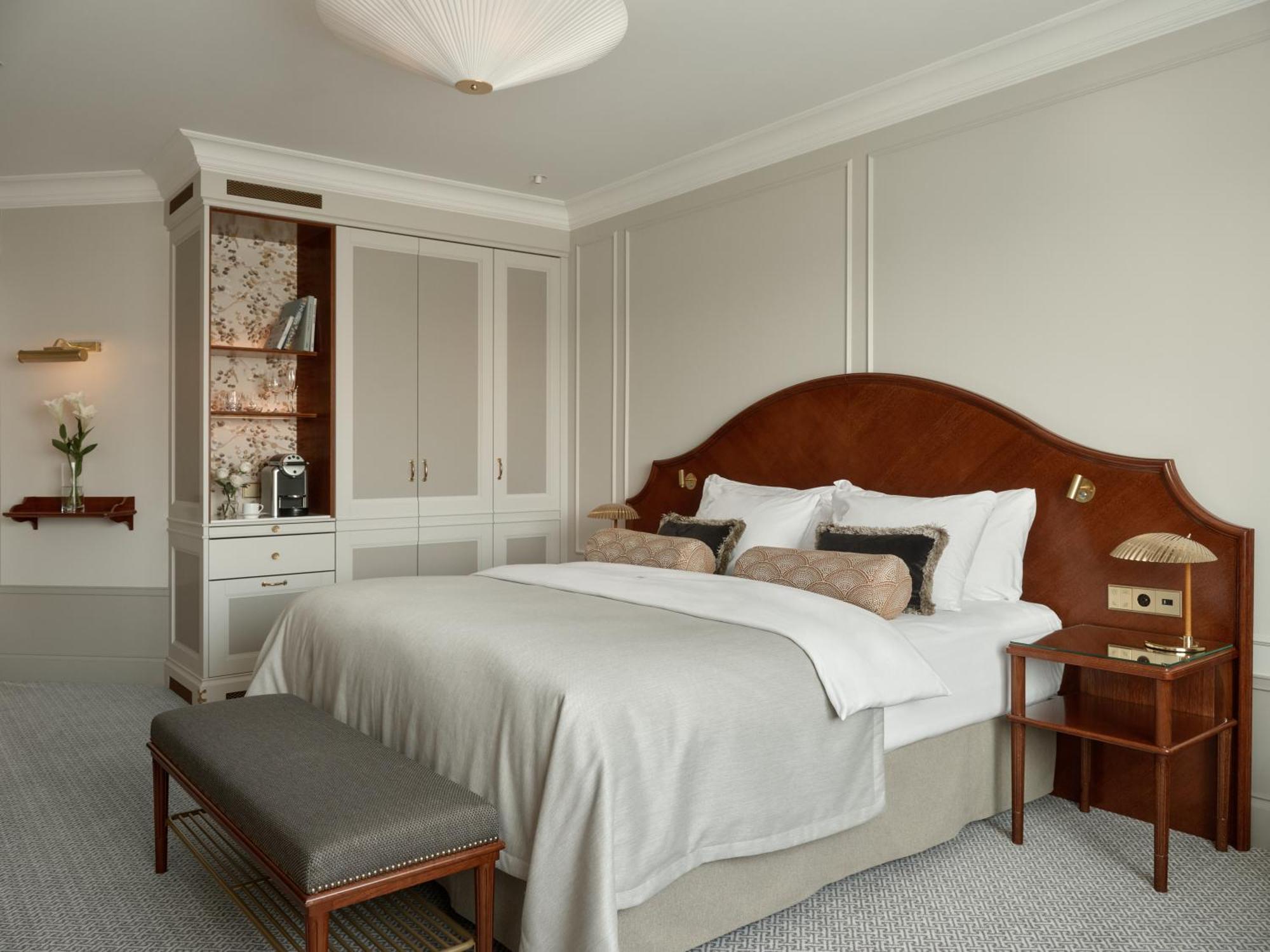 Deluxe King Room,1628646261:JPEG